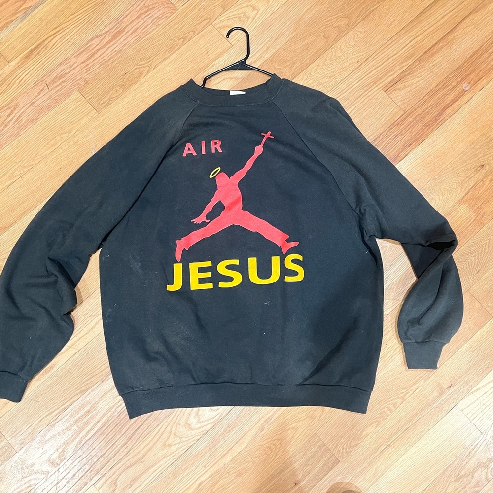 One size fits all 90s custom crew neck… that rips Vintage